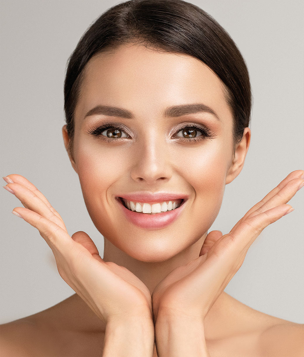 Para una piel luminosa y regenerada, el SÉRUM FACIAL REVITALIZANTE CON ORO PURO COLOIDAL 60ppm - BIOMED 30ml